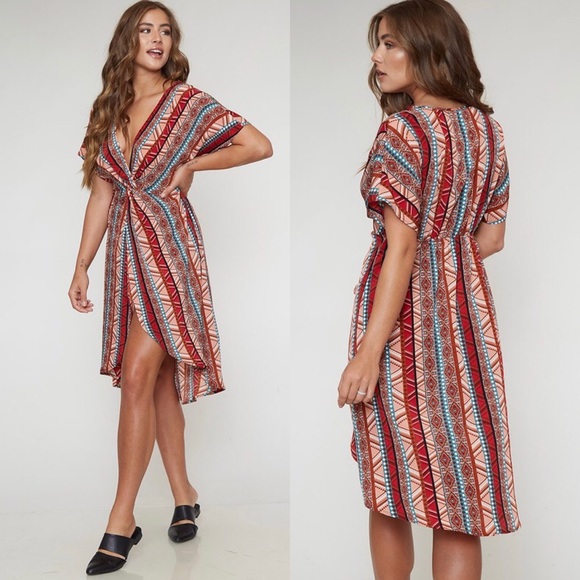 Aztec Red Teal Short Sleeve Tulip Hem Dress - Picture 9 of 11